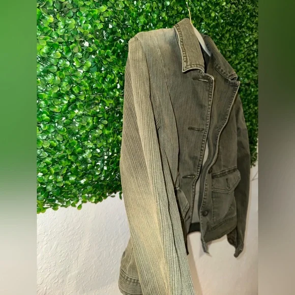 Stylish Olive Green Jacket - Picture 5 of 10